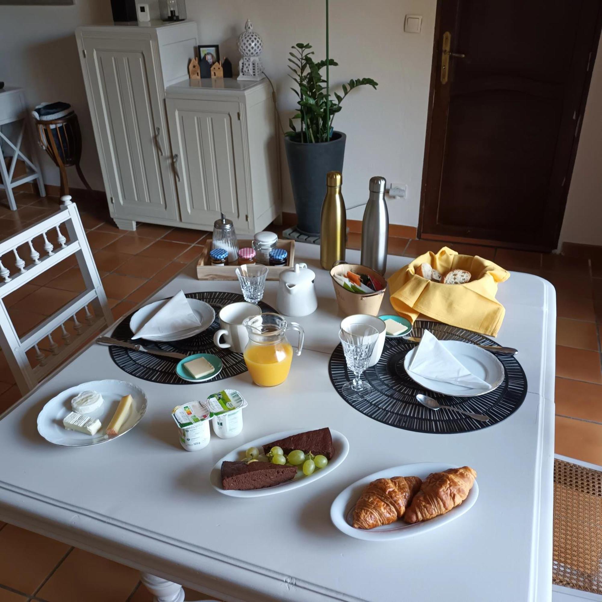 Le Relais Du Fraysse - Chambres D'Hotes Le Fraysse Bagian luar foto